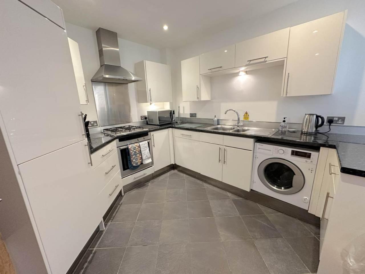 Parc Y Bryn Serviced Apartments Aberystwyth Ngoại thất bức ảnh