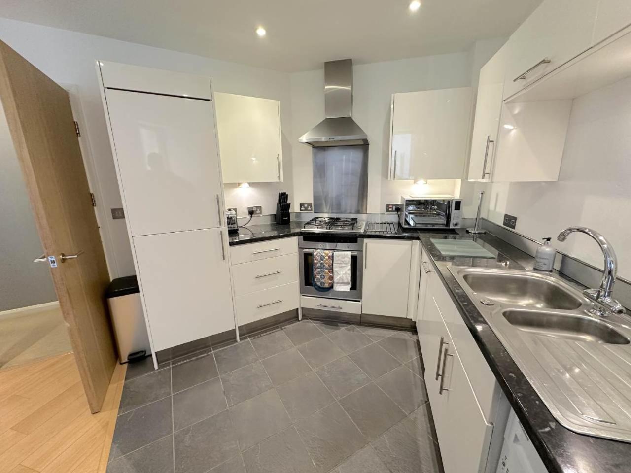 Parc Y Bryn Serviced Apartments Aberystwyth Ngoại thất bức ảnh