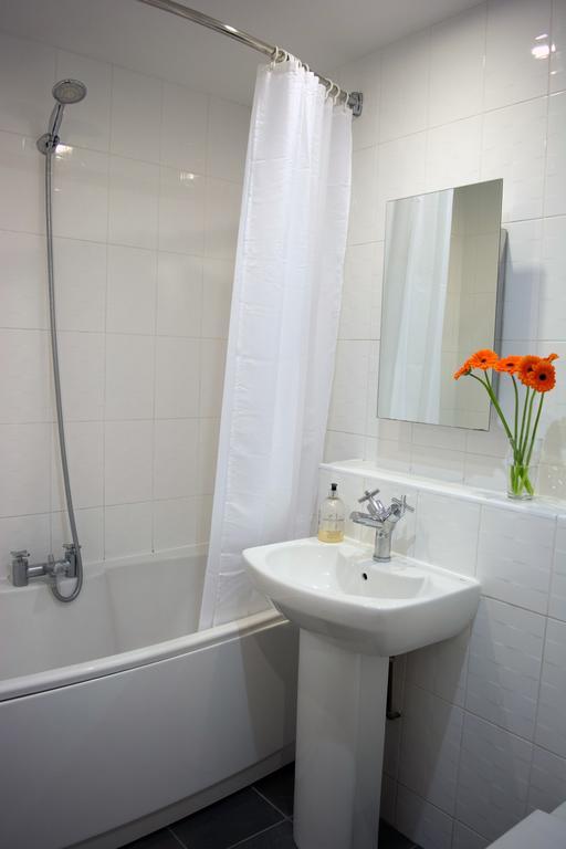 Parc Y Bryn Serviced Apartments Aberystwyth Ngoại thất bức ảnh